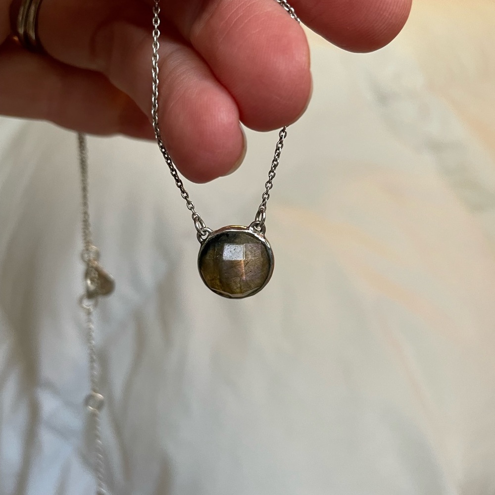 Stella & Dot retired “Maya” Labradorite necklace on silver chain. Gray stone.